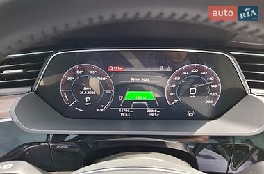 Внедорожник / Кроссовер Audi e-tron 2021 в Киеве