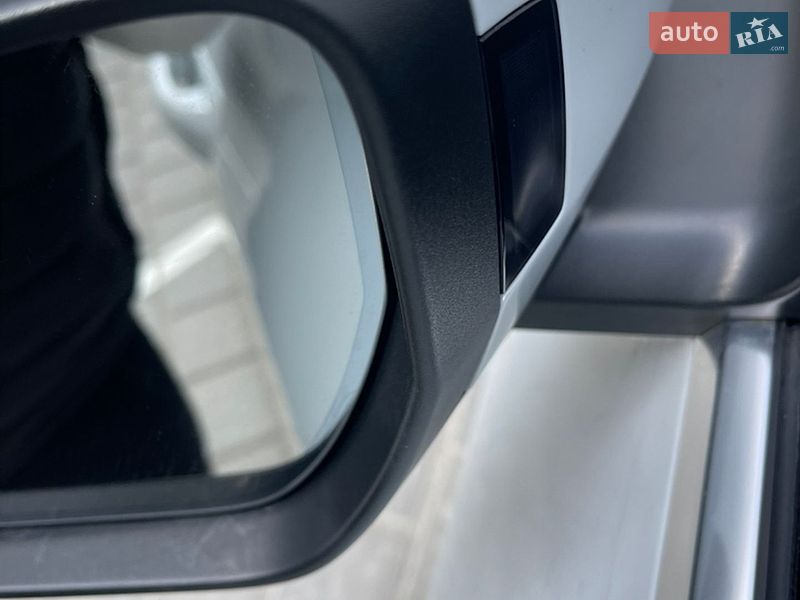 Внедорожник / Кроссовер Audi e-tron 2019 в Ровно