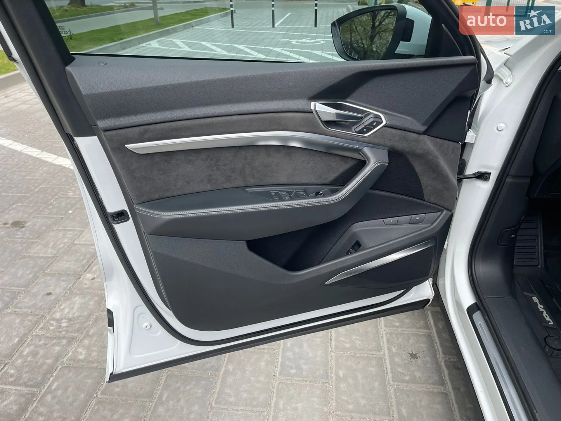 2019 Audi e-tron - мініатюра 19