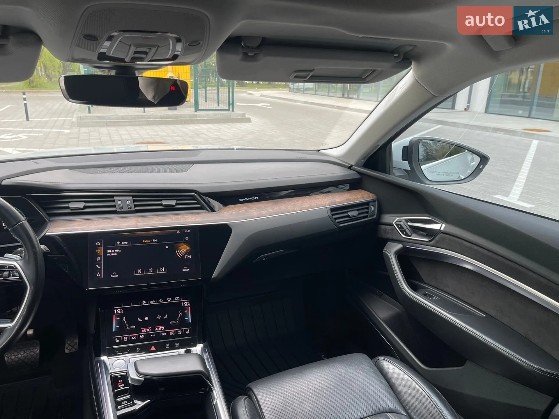 2019 Audi e-tron - мініатюра 29