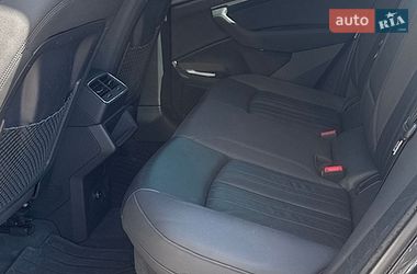Внедорожник / Кроссовер Audi e-tron 2019 в Ровно