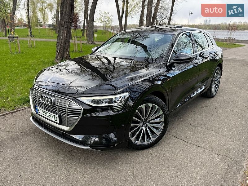 Audi e-tron 2021