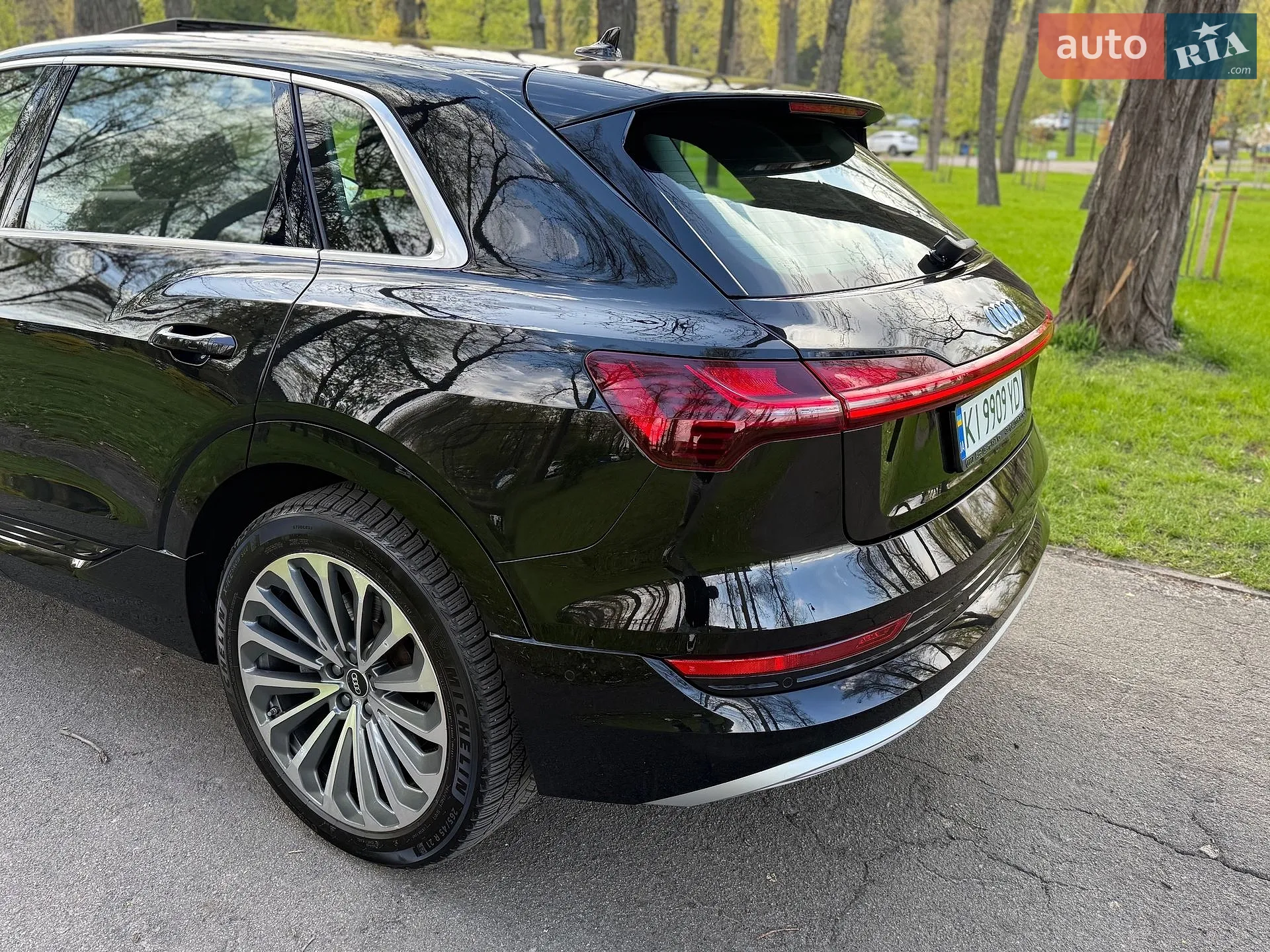 2021 Audi e-tron - мініатюра 16