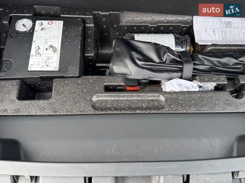 Внедорожник / Кроссовер Audi e-tron 2021 в Ровно