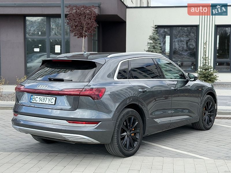 Внедорожник / Кроссовер Audi e-tron 2019 в Городке