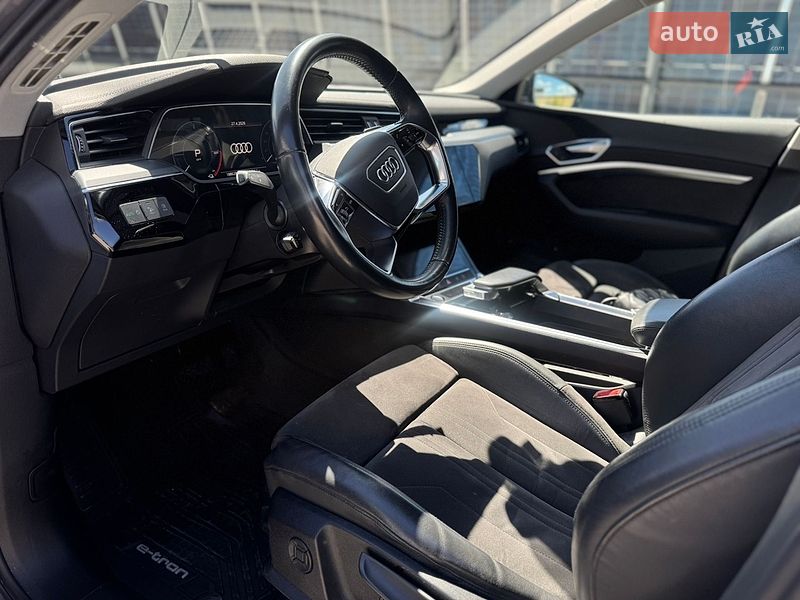 Внедорожник / Кроссовер Audi e-tron 2019 в Виннице