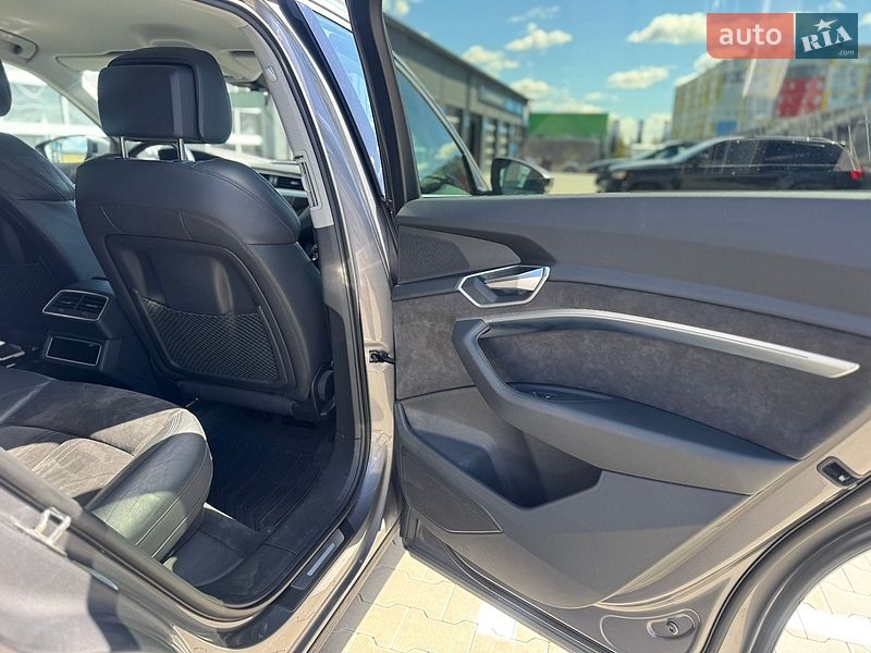 Внедорожник / Кроссовер Audi e-tron 2019 в Виннице