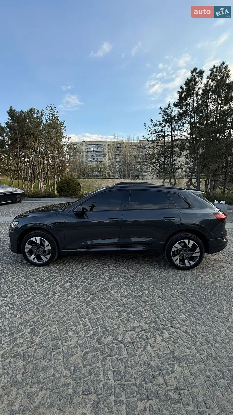 2022 Audi e-tron - мініатюра 18