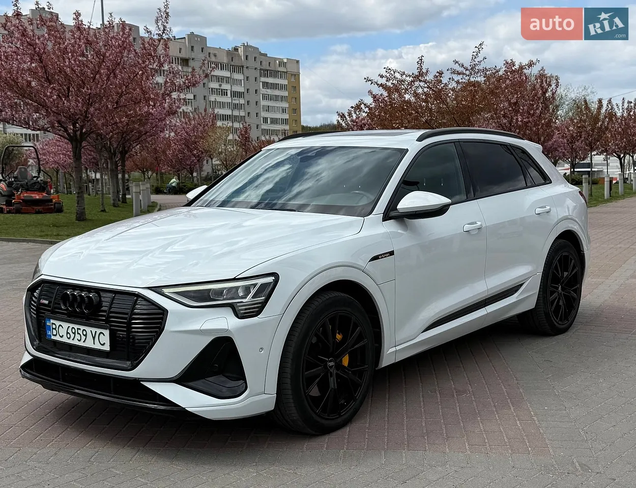 2019 Audi e-tron - мініатюра 25