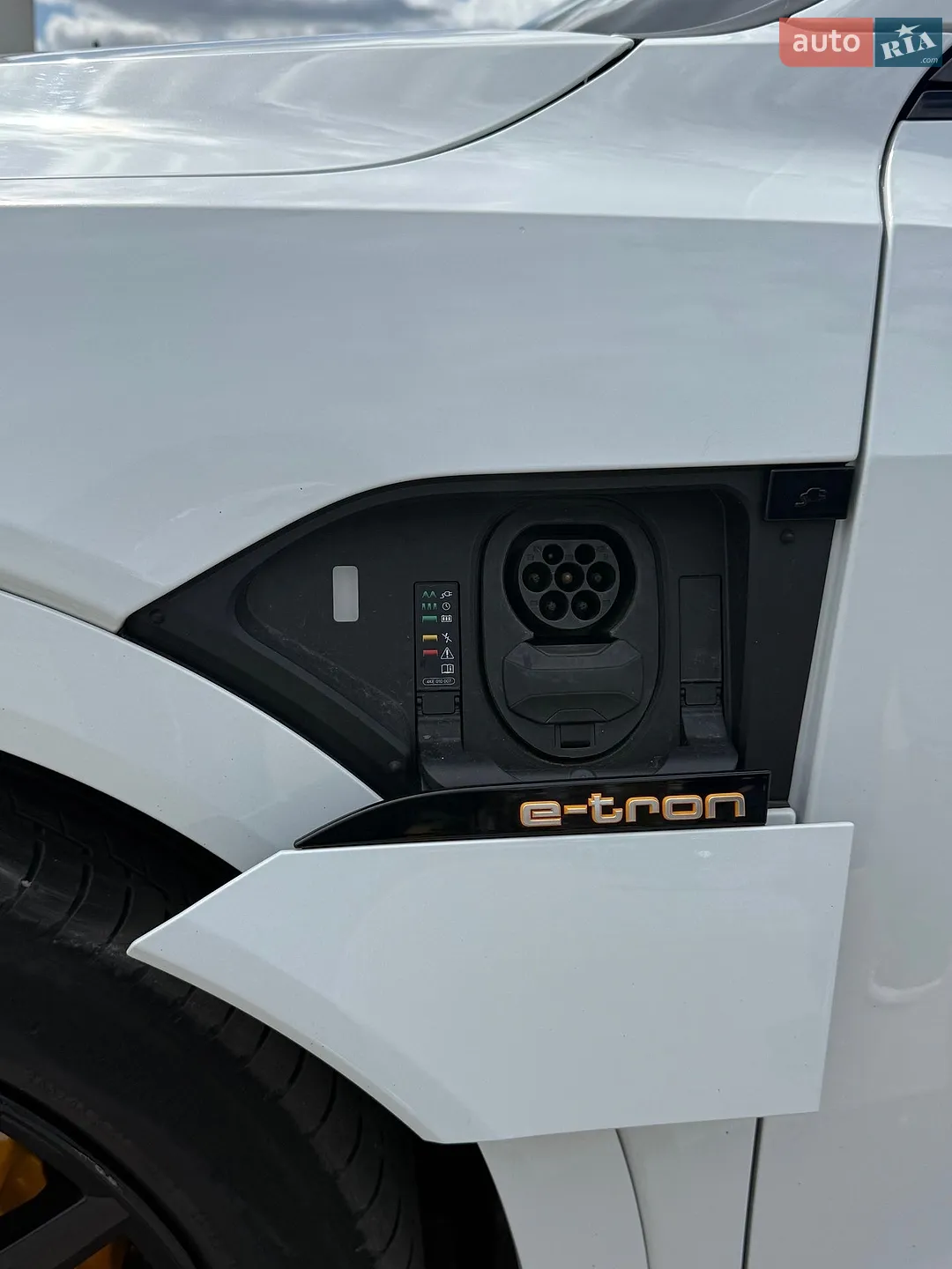 2019 Audi e-tron - мініатюра 32
