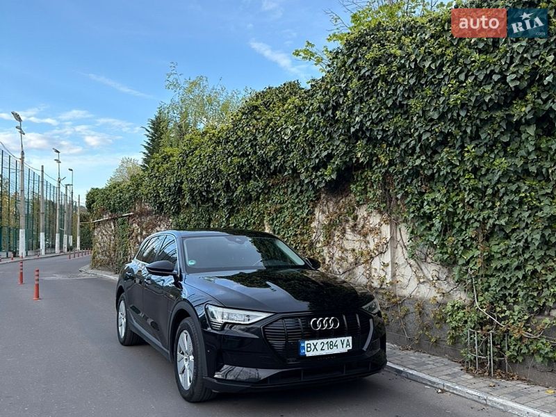Audi e-tron 2019