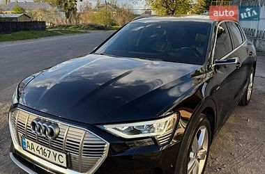 Позашляховик / Кросовер Audi e-tron 2019 в Житомирі