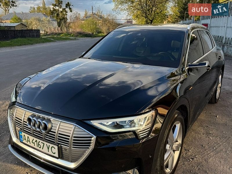 Audi e-tron 2019