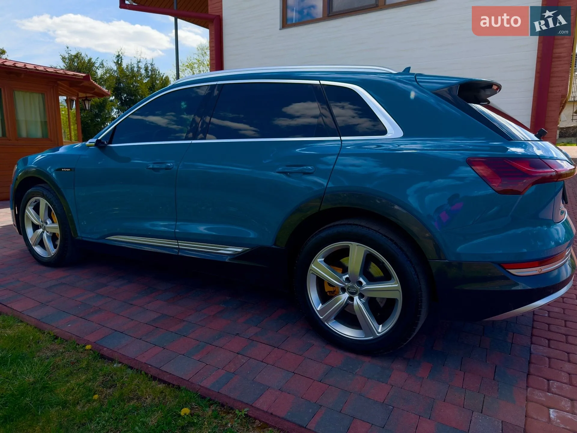 2019 Audi e-tron - мініатюра 5
