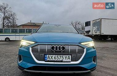 Внедорожник / Кроссовер Audi e-tron 2019 в Харькове