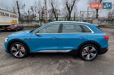 Внедорожник / Кроссовер Audi e-tron 2019 в Харькове