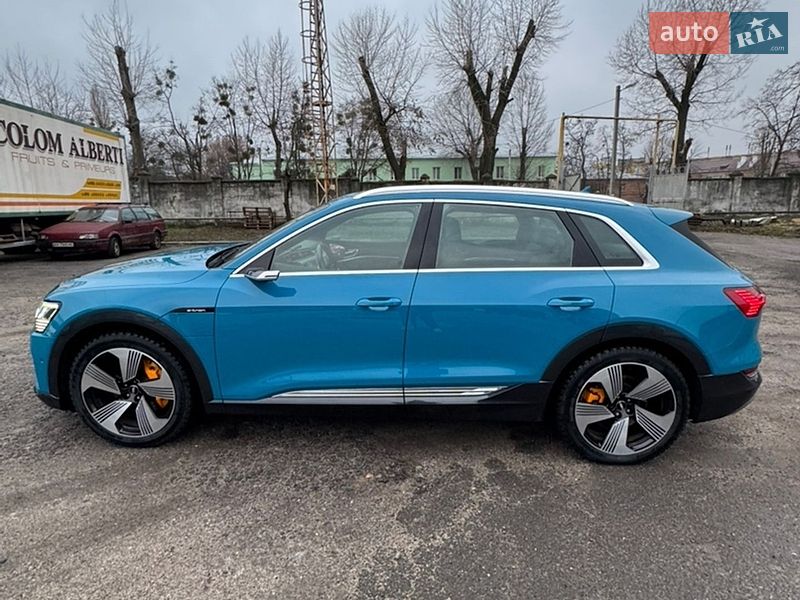 Внедорожник / Кроссовер Audi e-tron 2019 в Харькове