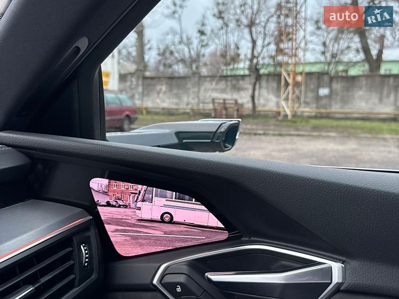 Внедорожник / Кроссовер Audi e-tron 2019 в Харькове