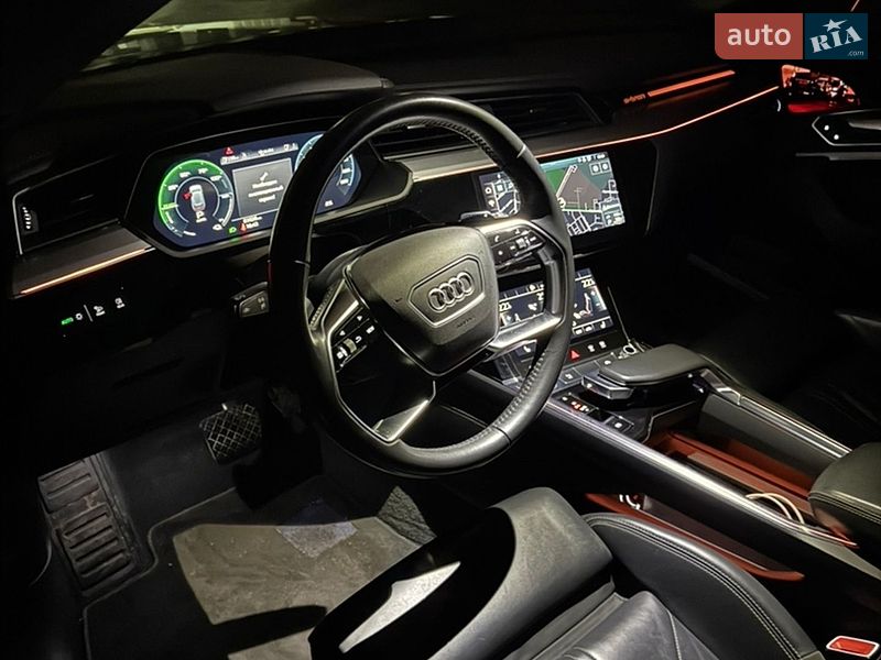 Внедорожник / Кроссовер Audi e-tron 2019 в Харькове
