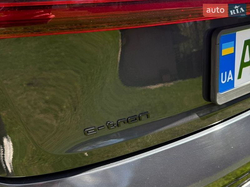 Внедорожник / Кроссовер Audi e-tron 2020 в Ивано-Франковске