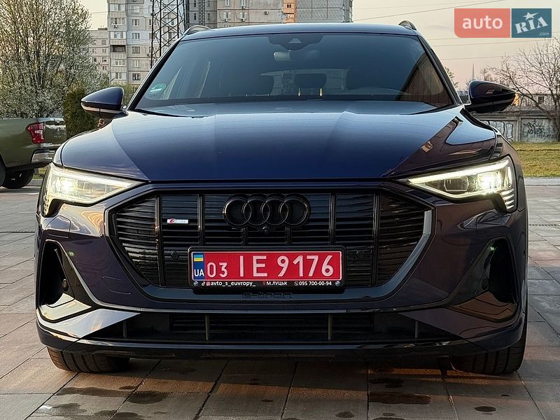 Внедорожник / Кроссовер Audi e-tron 2022 в Харькове