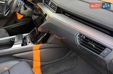 Внедорожник / Кроссовер Audi e-tron 2022 в Харькове