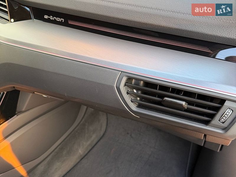 Внедорожник / Кроссовер Audi e-tron 2022 в Харькове