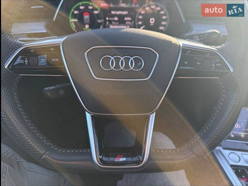 Внедорожник / Кроссовер Audi e-tron 2019 в Ровно