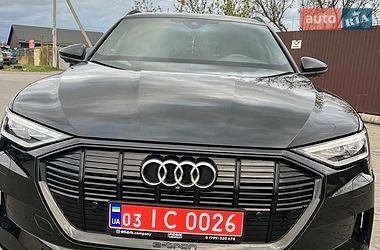 Позашляховик / Кросовер Audi e-tron 2022 в Луцьку