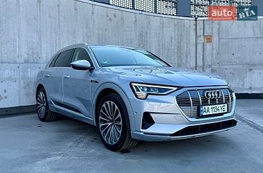 Внедорожник / Кроссовер Audi e-tron 2021 в Киеве фото 19 Внедорожник / Кроссовер Audi e-tron 2021 в Киеве
