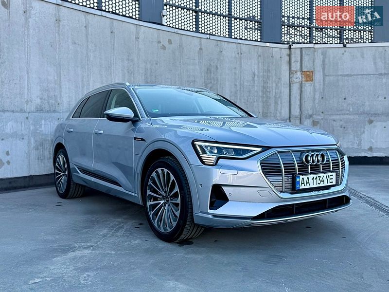 Внедорожник / Кроссовер Audi e-tron 2021 в Киеве фото 19 Внедорожник / Кроссовер Audi e-tron 2021 в Киеве