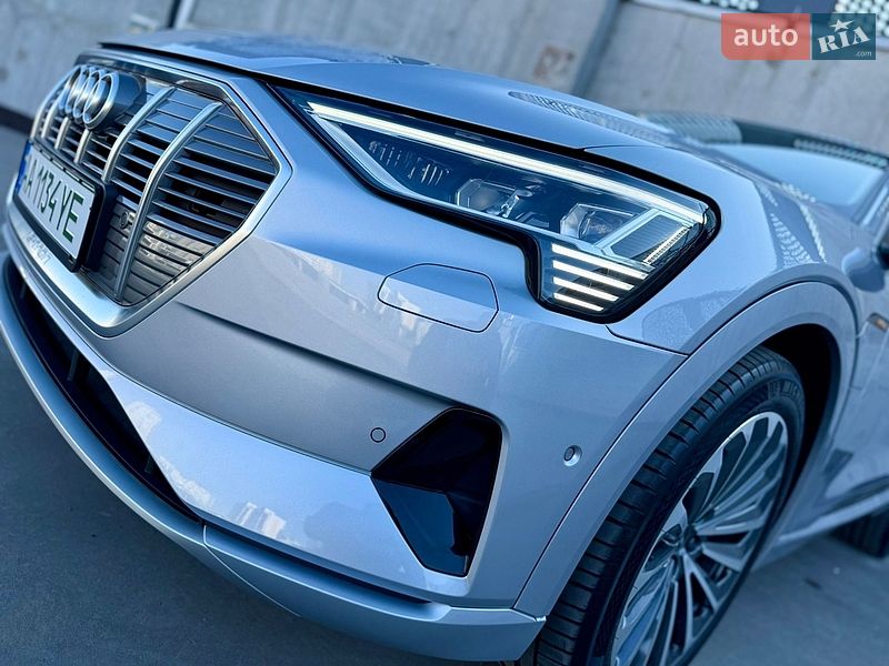Внедорожник / Кроссовер Audi e-tron 2021 в Киеве фото 26 Внедорожник / Кроссовер Audi e-tron 2021 в Киеве