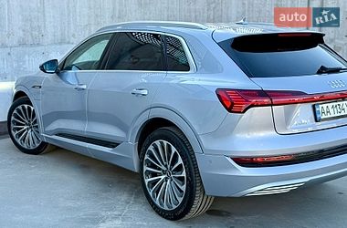 Внедорожник / Кроссовер Audi e-tron 2021 в Киеве фото 30 Внедорожник / Кроссовер Audi e-tron 2021 в Киеве