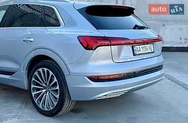 Внедорожник / Кроссовер Audi e-tron 2021 в Киеве фото 32 Внедорожник / Кроссовер Audi e-tron 2021 в Киеве