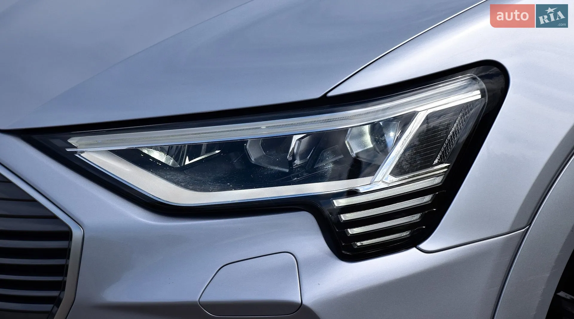 2020 Audi e-tron - мініатюра 19