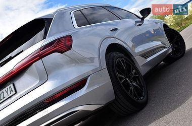 Внедорожник / Кроссовер Audi e-tron 2020 в Дрогобыче