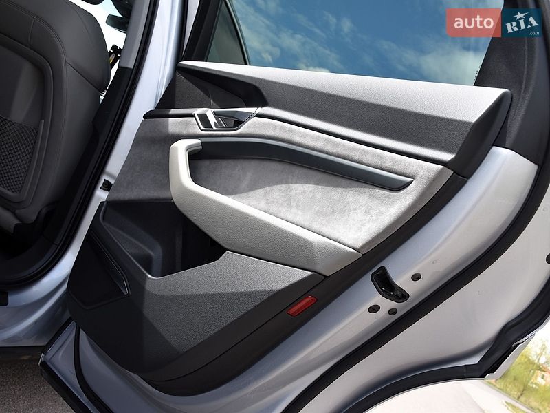Внедорожник / Кроссовер Audi e-tron 2020 в Дрогобыче