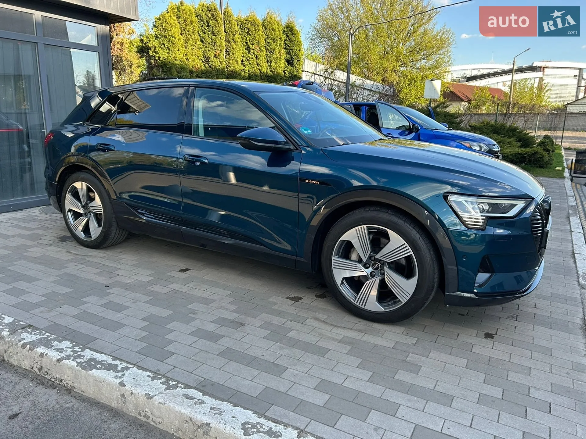 2022 Audi e-tron - мініатюра 8