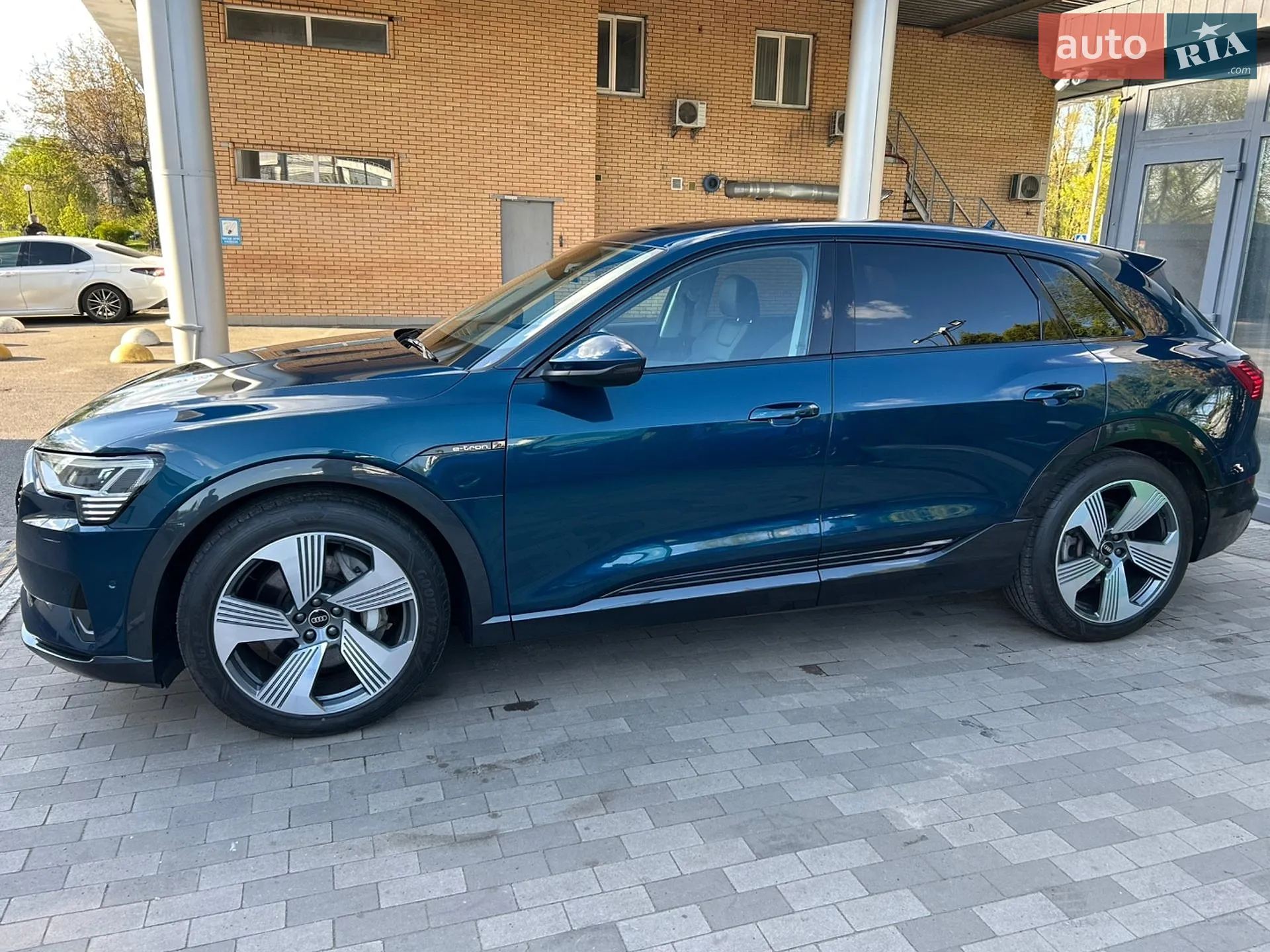 2022 Audi e-tron - мініатюра 6
