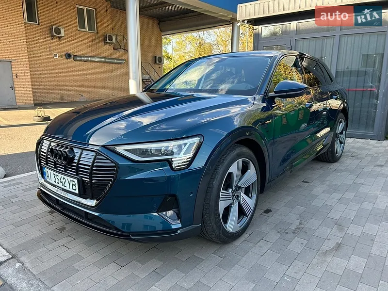 Audi e-tron