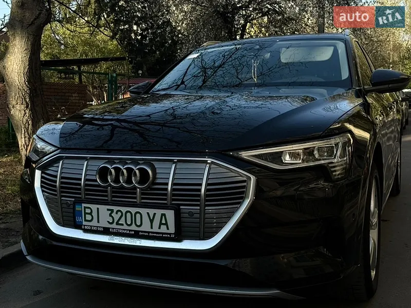 Audi e-tron