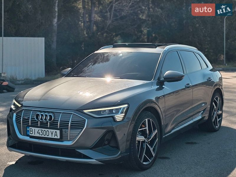 Внедорожник / Кроссовер Audi e-tron 2020 в Ивано-Франковске