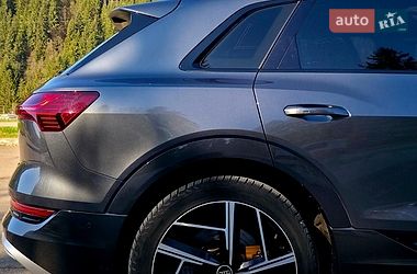 Внедорожник / Кроссовер Audi e-tron 2020 в Ивано-Франковске