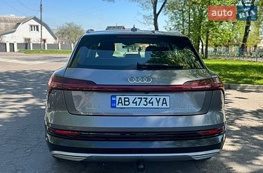 Позашляховик / Кросовер Audi e-tron 2020 в Вінниці