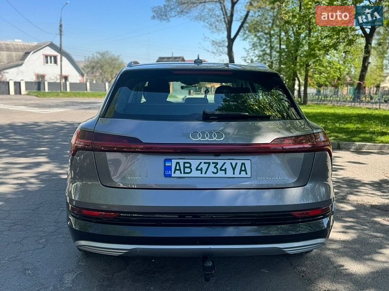 Позашляховик / Кросовер Audi e-tron 2020 в Вінниці