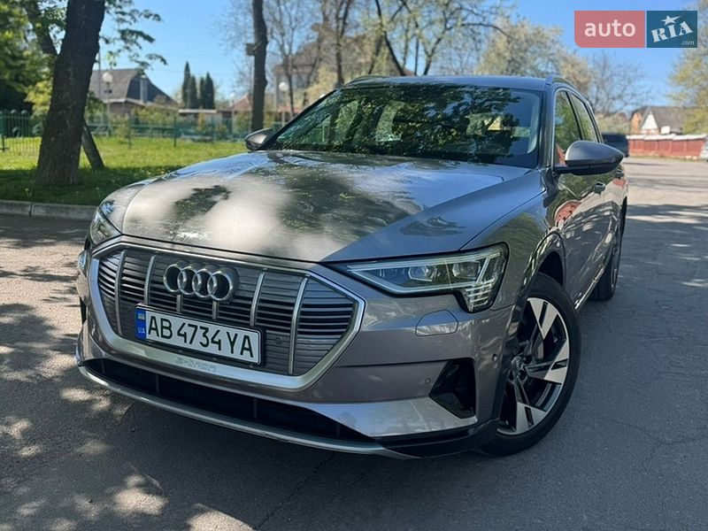 Позашляховик / Кросовер Audi e-tron 2020 в Вінниці