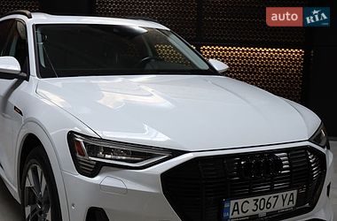 Внедорожник / Кроссовер Audi e-tron 2022 в Луцке