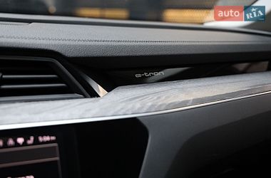 Внедорожник / Кроссовер Audi e-tron 2022 в Луцке