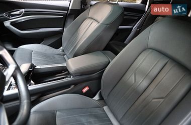 Внедорожник / Кроссовер Audi e-tron 2022 в Луцке