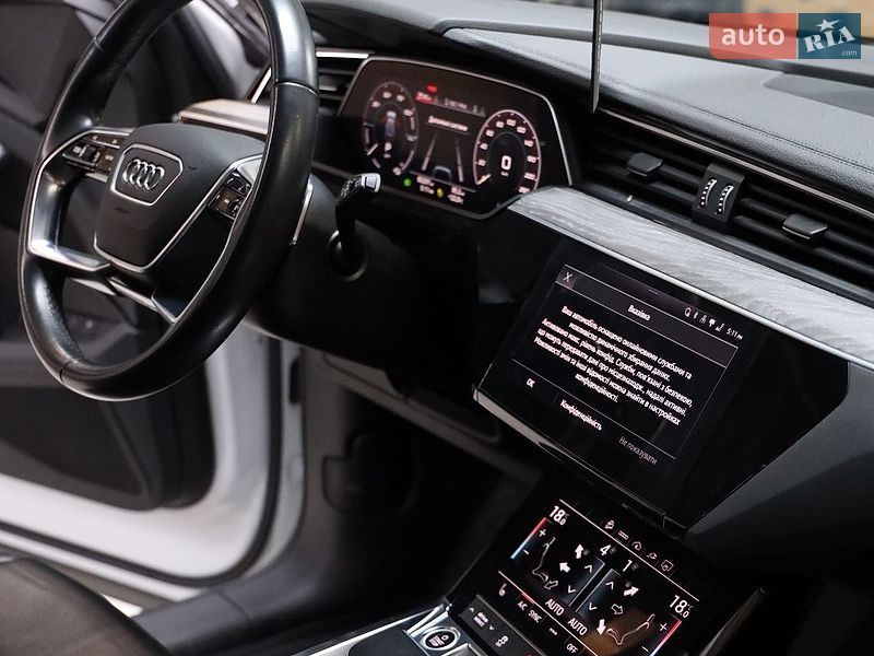 Внедорожник / Кроссовер Audi e-tron 2022 в Луцке